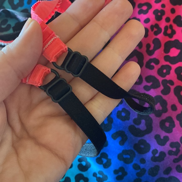 Bra - Picture 2 of 6